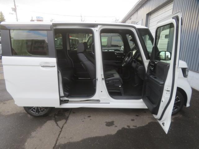 Ｎ－ＢＯＸカスタム Ｌターボ　純正メモリーナビ　Ｂｌｕｅｔｏｏｔｈ　クルーズコントロール　バックカメラ　ＥＴＣ　フルセグＴＶ　両側電動スライドドア　ＬＥＤヘッドライト　シートヒーター　ＣＤＤＶＤ再生　ドライブレコーダー（11枚目）