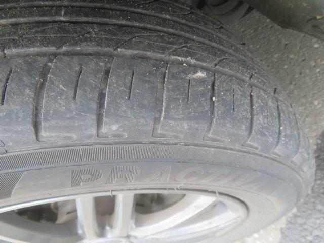 ステップワゴンスパーダ スパーダ　メモリーナビ　バックカメラ　フルセグＴＶ　ＤＶＤ再生　純正エンジンスターター　　冬タイヤ　ＥＴＣ　ＬＥＤヘッドライト　ワンオーナー　ブルートゥース　ミラーヒーター　４ＷＤ（2枚目）