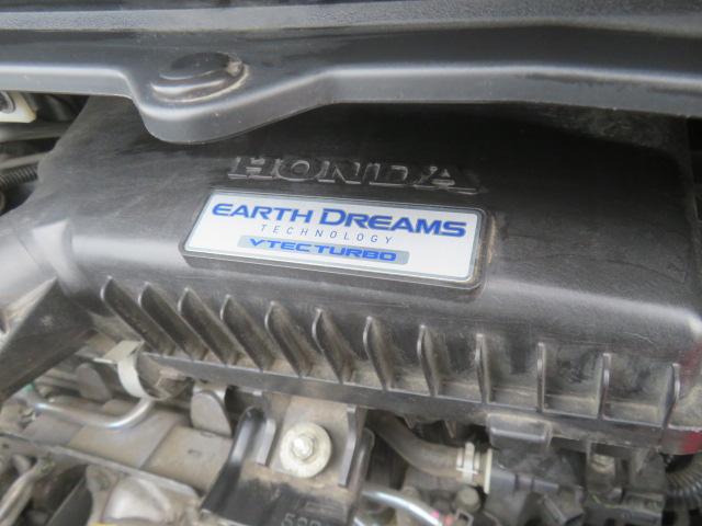 ステップワゴンスパーダ スパーダ　メモリーナビ　バックカメラ　フルセグＴＶ　ＤＶＤ再生　純正エンジンスターター　　冬タイヤ　ＥＴＣ　ＬＥＤヘッドライト　ワンオーナー　ブルートゥース　ミラーヒーター　４ＷＤ（7枚目）