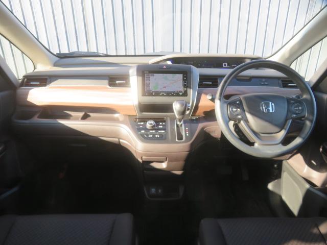 フリード Ｇ　純正メモリーナビ　フルセグ　バックカメラ　エンジンスターター　ＥＴＣ　シートヒーター　電動スライドドア　Ｂｌｕｅｔｏｏｔｈ　スマートキー（3枚目）