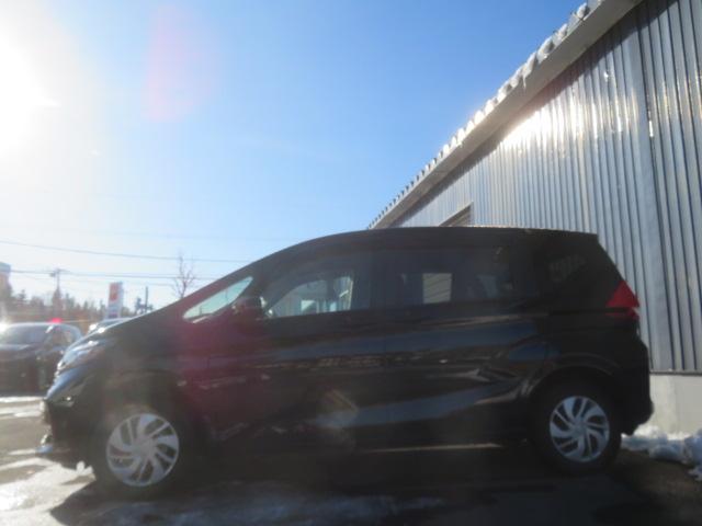 フリード Ｇ　純正メモリーナビ　フルセグ　バックカメラ　エンジンスターター　ＥＴＣ　シートヒーター　電動スライドドア　Ｂｌｕｅｔｏｏｔｈ　スマートキー（25枚目）