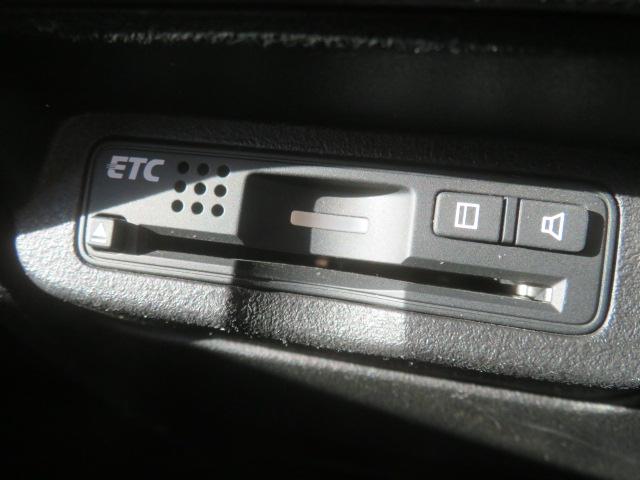 フリードスパイク Ｇプレミアムエディション　社外メモリーナビ　フルセグ　バックカメラ　エンジンスターター　ＥＴＣ　Ｂｌｕｅｔｏｏｔｈ　電動スライドドア（13枚目）