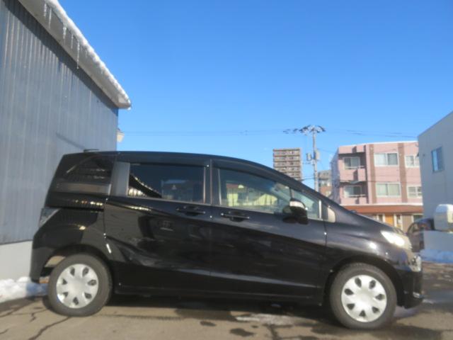 フリードスパイク Ｇプレミアムエディション　社外メモリーナビ　フルセグ　バックカメラ　エンジンスターター　ＥＴＣ　Ｂｌｕｅｔｏｏｔｈ　電動スライドドア（25枚目）