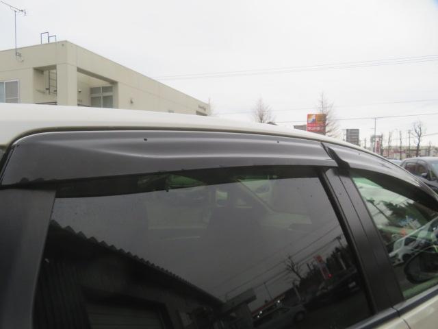 フィット １３Ｇ・Ｆコンフォートエディション　純正ナビ　バックカメラ　エンジンスターター　シートヒーター（7枚目）