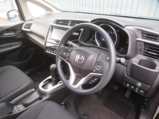 フィット １３Ｇ・Ｆコンフォートエディション　純正ナビ　バックカメラ　エンジンスターター　シートヒーター（35枚目）