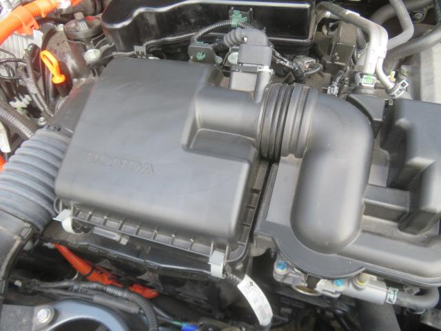 フィット ｅ：ＨＥＶホーム　メモリ－ナビ　リアカメラ　フルセグテレビ　スマ－トキ－　ＥＴＣ（68枚目）