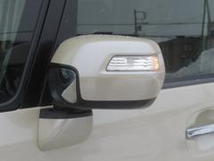 �������ɥߥ顼�ˤ⥦���󥫡����դ��Ƥ���Τǡ���ԼԤʤɤλ볦������䤹���ʤ�����Ǥ��� 5