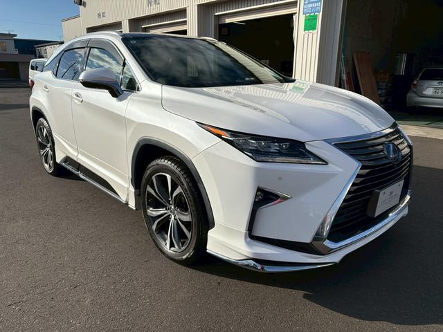 ＲＸ ＲＸ４５０ｈ　バージョンＬ　４ＷＤ・サンルーフ・スペアキー・パワーバックドア・パワーシート・シートヒーター・シートエアコン・クルーズコントロール・純正ナビ・ＴＶ・ＣＤ再生・Ｂｌｕｅｔｏｏｔｈ接続・サンルーフ・ＥＴＣ（4枚目）