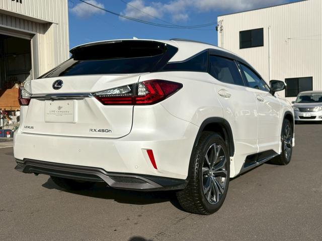 ＲＸ ＲＸ４５０ｈ　バージョンＬ　４ＷＤ・サンルーフ・スペアキー・パワーバックドア・パワーシート・シートヒーター・シートエアコン・クルーズコントロール・純正ナビ・ＴＶ・ＣＤ再生・Ｂｌｕｅｔｏｏｔｈ接続・サンルーフ・ＥＴＣ（6枚目）