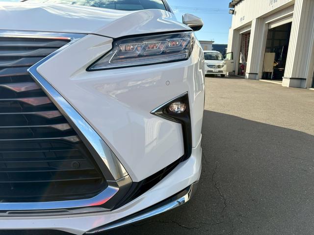 ＲＸ ＲＸ４５０ｈ　バージョンＬ　４ＷＤ・サンルーフ・スペアキー・パワーバックドア・パワーシート・シートヒーター・シートエアコン・クルーズコントロール・純正ナビ・ＴＶ・ＣＤ再生・Ｂｌｕｅｔｏｏｔｈ接続・サンルーフ・ＥＴＣ（11枚目）