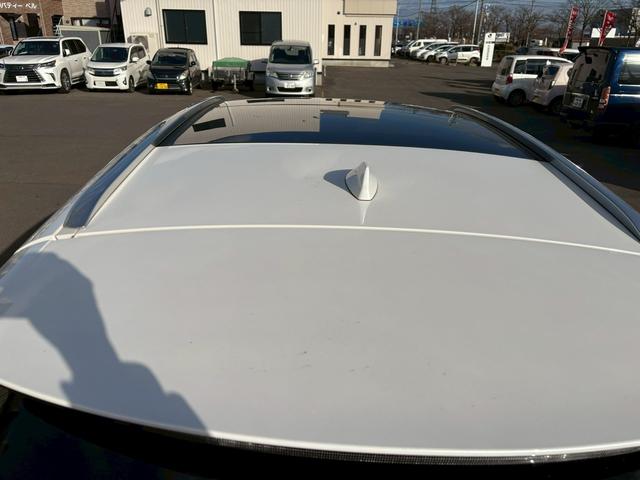 ＲＸ ＲＸ４５０ｈ　バージョンＬ　４ＷＤ・サンルーフ・スペアキー・パワーバックドア・パワーシート・シートヒーター・シートエアコン・クルーズコントロール・純正ナビ・ＴＶ・ＣＤ再生・Ｂｌｕｅｔｏｏｔｈ接続・サンルーフ・ＥＴＣ（18枚目）