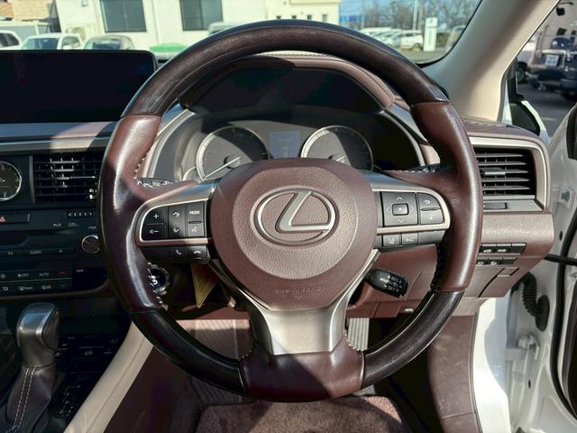 ＲＸ ＲＸ４５０ｈ　バージョンＬ　４ＷＤ・サンルーフ・スペアキー・パワーバックドア・パワーシート・シートヒーター・シートエアコン・クルーズコントロール・純正ナビ・ＴＶ・ＣＤ再生・Ｂｌｕｅｔｏｏｔｈ接続・サンルーフ・ＥＴＣ（21枚目）