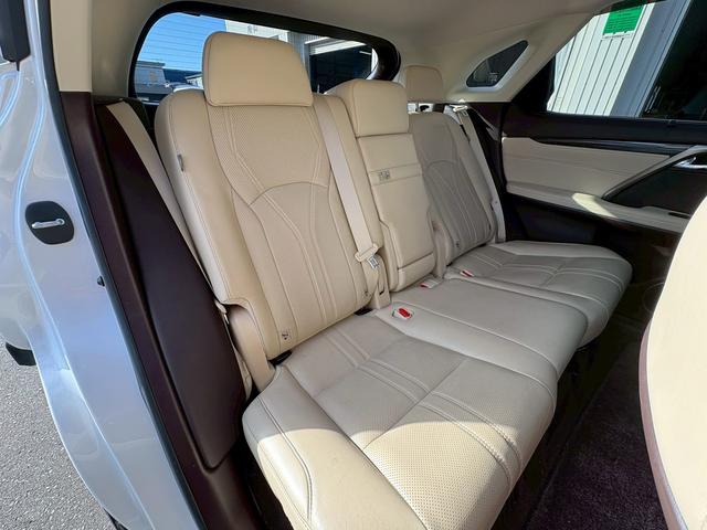 ＲＸ ＲＸ４５０ｈ　バージョンＬ　４ＷＤ・サンルーフ・スペアキー・パワーバックドア・パワーシート・シートヒーター・シートエアコン・クルーズコントロール・純正ナビ・ＴＶ・ＣＤ再生・Ｂｌｕｅｔｏｏｔｈ接続・サンルーフ・ＥＴＣ（26枚目）