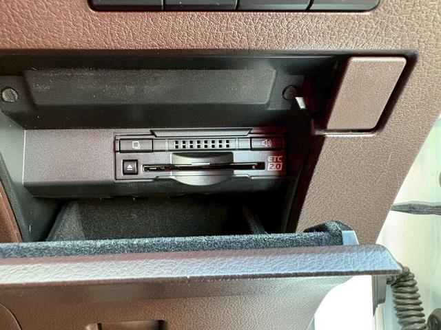 ＲＸ ＲＸ４５０ｈ　バージョンＬ　４ＷＤ・サンルーフ・スペアキー・パワーバックドア・パワーシート・シートヒーター・シートエアコン・クルーズコントロール・純正ナビ・ＴＶ・ＣＤ再生・Ｂｌｕｅｔｏｏｔｈ接続・サンルーフ・ＥＴＣ（35枚目）