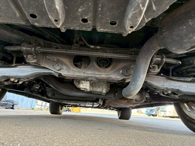 ＲＸ ＲＸ４５０ｈ　バージョンＬ　４ＷＤ・サンルーフ・スペアキー・パワーバックドア・パワーシート・シートヒーター・シートエアコン・クルーズコントロール・純正ナビ・ＴＶ・ＣＤ再生・Ｂｌｕｅｔｏｏｔｈ接続・サンルーフ・ＥＴＣ（40枚目）