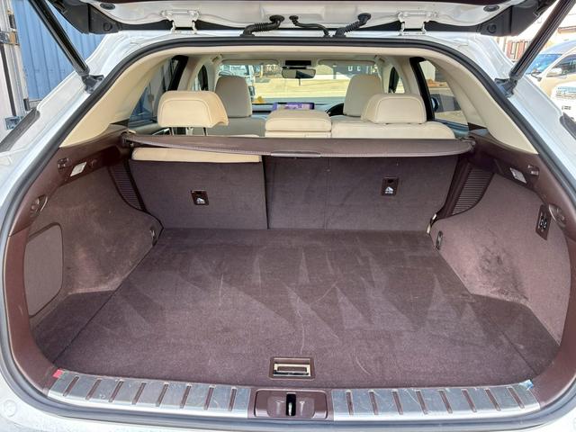 ＲＸ ＲＸ４５０ｈ　バージョンＬ　４ＷＤ・サンルーフ・スペアキー・パワーバックドア・パワーシート・シートヒーター・シートエアコン・クルーズコントロール・純正ナビ・ＴＶ・ＣＤ再生・Ｂｌｕｅｔｏｏｔｈ接続・サンルーフ・ＥＴＣ（41枚目）