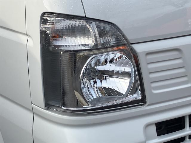 ＮＴ１００クリッパートラック ＤＸ　４ＷＤ　軽トラック　ＭＴ　アルミホイール　エアコン　パワーステアリング　運転席エアバッグ　助手席エアバッグ（6枚目）