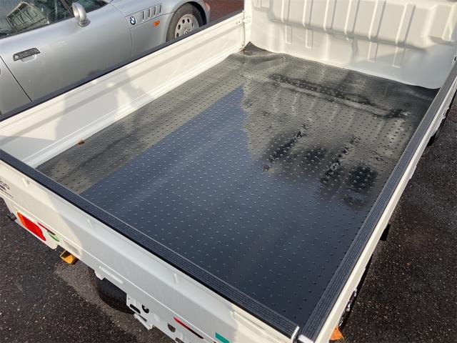 ＮＴ１００クリッパートラック ＤＸ　４ＷＤ　軽トラック　ＭＴ　アルミホイール　エアコン　パワーステアリング　運転席エアバッグ　助手席エアバッグ（12枚目）