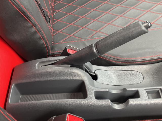 ＮＴ１００クリッパートラック ＤＸ　４ＷＤ　軽トラック　ＭＴ　アルミホイール　エアコン　パワーステアリング　運転席エアバッグ　助手席エアバッグ（40枚目）