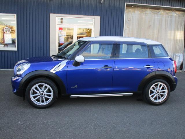 ＭＩＮＩ クーパーＤ　クロスオーバー　オール４　レザーＰＫＧ　ライトコーヒーカラー　１７ＡＷ　ＨＩＤ　ＬＥＤフォグ　シートヒーター　クロームデザインパッケージ　ミントパッケージ（12枚目）