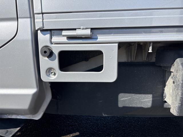 キャリイトラック KCエアコン・パワステ 4速オートマチック ワンタッチ切替4WD オートライト アイドリングストップ 純正荷台ゴムマット(39枚目)