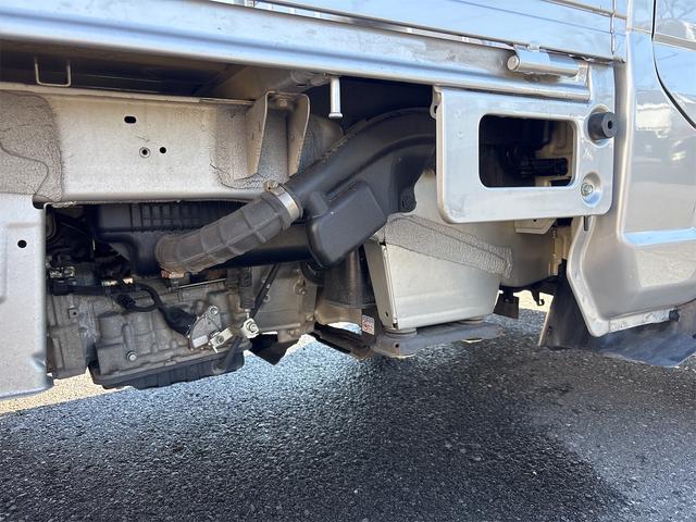 キャリイトラック KCエアコン・パワステ 4速オートマチック ワンタッチ切替4WD オートライト アイドリングストップ 純正荷台ゴムマット(43枚目)