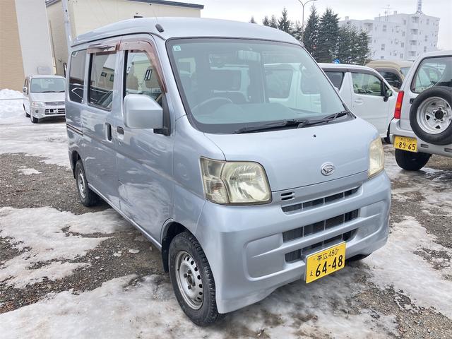 ハイゼットカーゴ 　４ＷＤ　ＭＴ　バックカメラ　両側スライドドア　電動格納ミラー　エアコン　パワーウィンドウ　運転席エアバッグ　助手席エアバッグ　ＣＤ（13枚目）