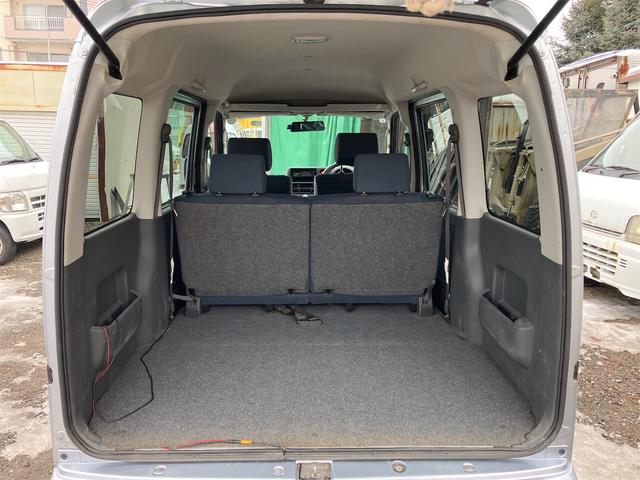 ハイゼットカーゴ 　４ＷＤ　ＭＴ　バックカメラ　両側スライドドア　電動格納ミラー　エアコン　パワーウィンドウ　運転席エアバッグ　助手席エアバッグ　ＣＤ（19枚目）