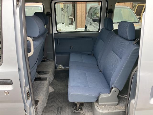 ハイゼットカーゴ 　４ＷＤ　ＭＴ　バックカメラ　両側スライドドア　電動格納ミラー　エアコン　パワーウィンドウ　運転席エアバッグ　助手席エアバッグ　ＣＤ（29枚目）