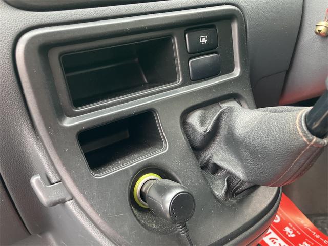 ハイゼットカーゴ 　４ＷＤ　ＭＴ　バックカメラ　両側スライドドア　電動格納ミラー　エアコン　パワーウィンドウ　運転席エアバッグ　助手席エアバッグ　ＣＤ（39枚目）