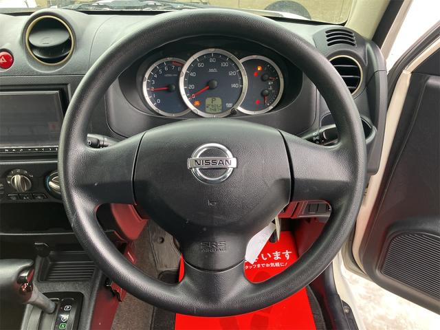 キックス 　４ＷＤ　ＥＴＣ　ナビ　ＴＶ　電動格納ミラー　シートヒーター　ＡＴ　ＣＤ　ＤＶＤ再生　ＵＳＢ　ルーフレール　アルミホイール　エアコン　パワーウィンドウ（3枚目）