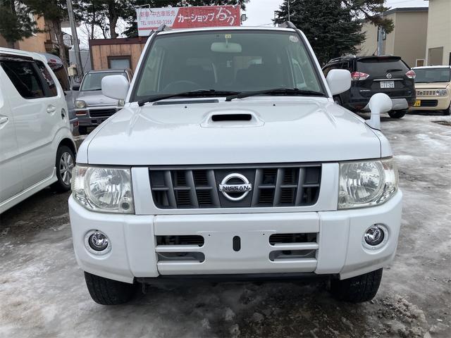 キックス 　４ＷＤ　ＥＴＣ　ナビ　ＴＶ　電動格納ミラー　シートヒーター　ＡＴ　ＣＤ　ＤＶＤ再生　ＵＳＢ　ルーフレール　アルミホイール　エアコン　パワーウィンドウ（12枚目）