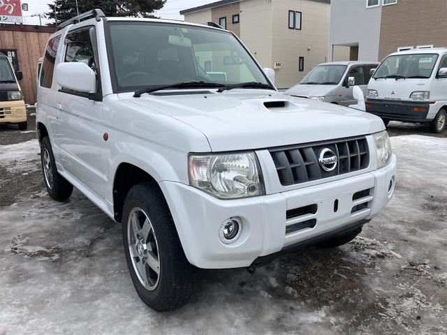 キックス 　４ＷＤ　ＥＴＣ　ナビ　ＴＶ　電動格納ミラー　シートヒーター　ＡＴ　ＣＤ　ＤＶＤ再生　ＵＳＢ　ルーフレール　アルミホイール　エアコン　パワーウィンドウ（13枚目）