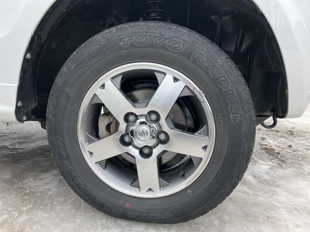 キックス 　４ＷＤ　ＥＴＣ　ナビ　ＴＶ　電動格納ミラー　シートヒーター　ＡＴ　ＣＤ　ＤＶＤ再生　ＵＳＢ　ルーフレール　アルミホイール　エアコン　パワーウィンドウ（20枚目）