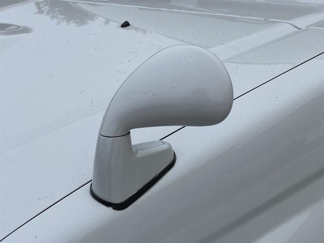 キックス 　４ＷＤ　ＥＴＣ　ナビ　ＴＶ　電動格納ミラー　シートヒーター　ＡＴ　ＣＤ　ＤＶＤ再生　ＵＳＢ　ルーフレール　アルミホイール　エアコン　パワーウィンドウ（22枚目）