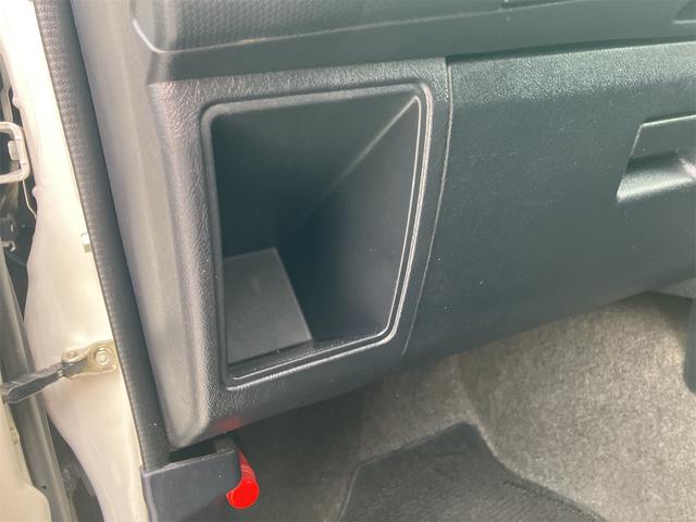 キックス 　４ＷＤ　ＥＴＣ　ナビ　ＴＶ　電動格納ミラー　シートヒーター　ＡＴ　ＣＤ　ＤＶＤ再生　ＵＳＢ　ルーフレール　アルミホイール　エアコン　パワーウィンドウ（36枚目）