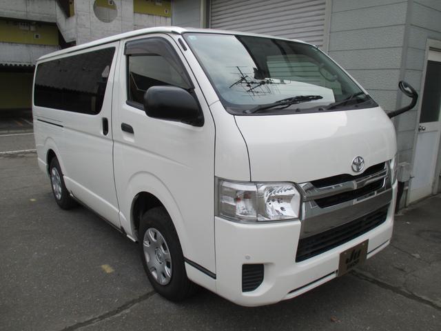ハイエースバン ロングDX GLパッケージ 3.0ディーゼルターボ 4WD ナビ TV 寒冷地仕様車 3人乗り(3枚目)