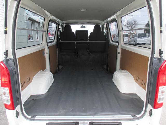 ハイエースバン ロングDX GLパッケージ 3.0ディーゼルターボ 4WD ナビ TV 寒冷地仕様車 3人乗り(9枚目)