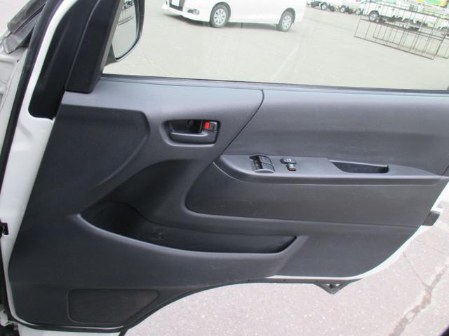 ハイエースバン ロングDX GLパッケージ 3.0ディーゼルターボ 4WD ナビ TV 寒冷地仕様車 3人乗り(12枚目)