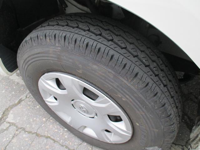 ハイエースバン ロングDX GLパッケージ 3.0ディーゼルターボ 4WD ナビ TV 寒冷地仕様車 3人乗り(17枚目)