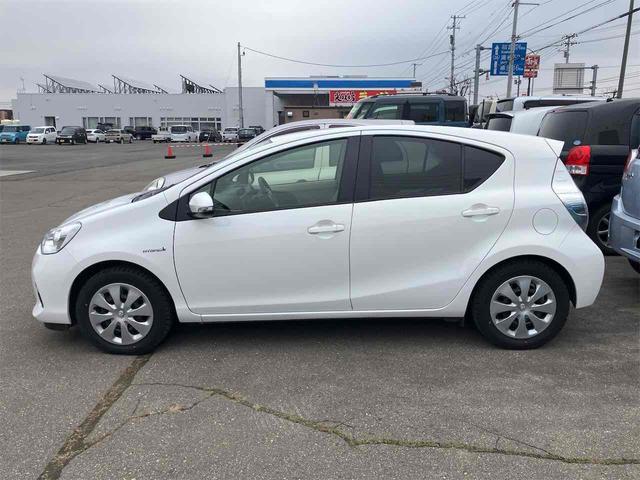 アクア S ナビ TV キーレスエントリー 電動格納ミラー CVT 衝突安全ボディ ABS ESC CD Bluetooth エアコン パワーステアリング パワーウィンドウ(18枚目)