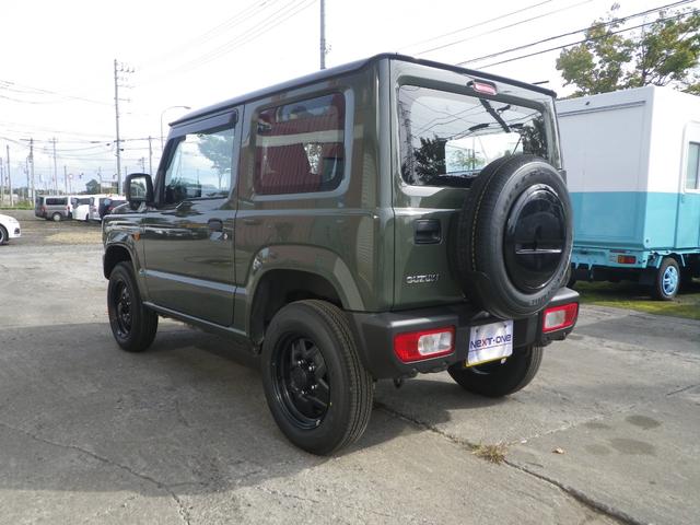 ジムニー ＸＧ　４ＷＤ　５速マニュアル　届出届出済未使用車（4枚目）