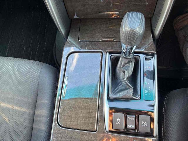 マークX 250G Four 4WD ETC バックカメラ ナビ 夏・冬タイヤ込み価格 キーレスエントリー 電動格納ミラー 盗難防止システム パワーシート 衝突安全ボディ ABS ESC エアコン パワーステアリング(8枚目)