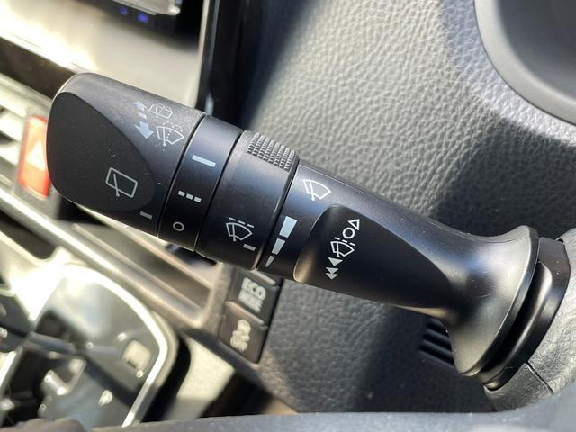 ヴォクシー ＺＳ　煌　４ＷＤ　２０００ＣＣ　ワンオーナー　寒冷地仕様　スマートキー　プッシュスタート　両側パワースライドドア　ＬＥＤヘッドライト　社外カーナビ　バックカメラ　社外エンジンスターター（18枚目）