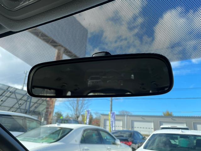 ヴォクシー ＺＳ　煌　４ＷＤ　２０００ＣＣ　ワンオーナー　寒冷地仕様　スマートキー　プッシュスタート　両側パワースライドドア　ＬＥＤヘッドライト　社外カーナビ　バックカメラ　社外エンジンスターター（32枚目）