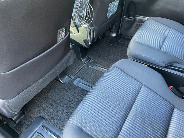 ヴォクシー ＺＳ　煌　４ＷＤ　２０００ＣＣ　ワンオーナー　寒冷地仕様　スマートキー　プッシュスタート　両側パワースライドドア　ＬＥＤヘッドライト　社外カーナビ　バックカメラ　社外エンジンスターター（43枚目）