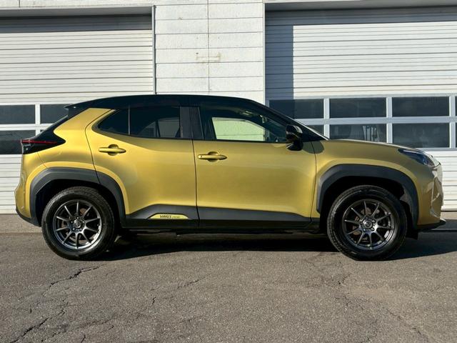 ヤリスクロス ハイブリッドＺ　４ＷＤ！ハイブリッド！ＥＴＣ！ドライブレコーダー！純正ディスプレイオーディオ！ＬＥＤヘッドランプ！バックカメラ！クリアランスソナー！スマートキー！パワーバックドア！（8枚目）