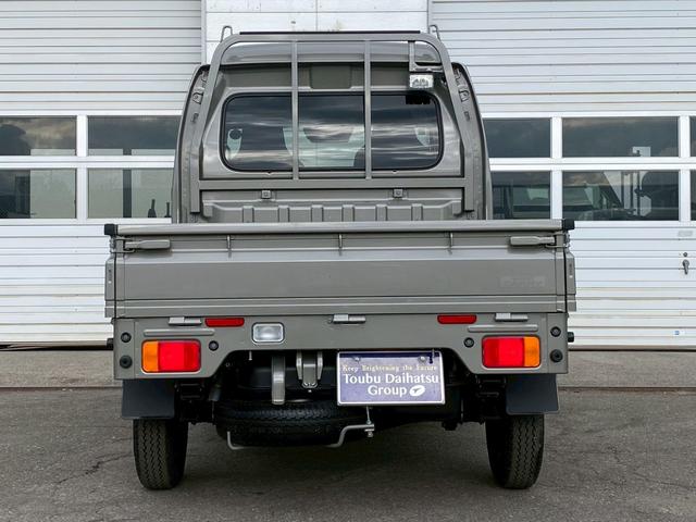キャリイトラック  届出済未使用車!4WD!マニュアル!キーレス!LEDヘッドランプ!パワーウインドウ!(7枚目)