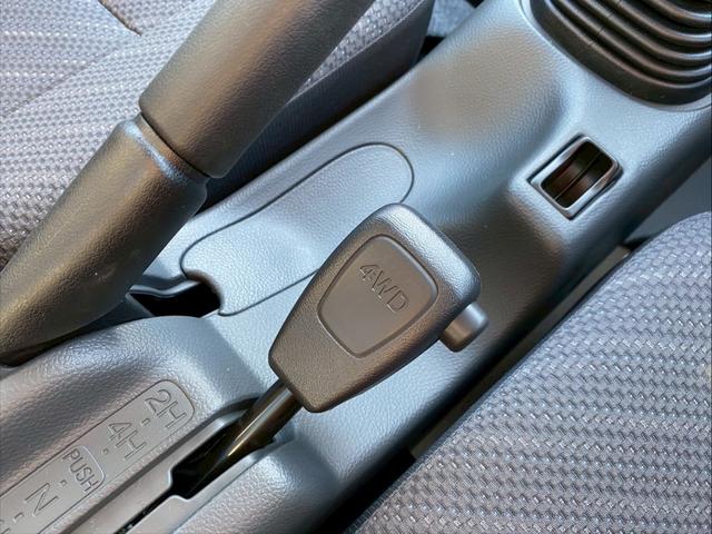 キャリイトラック  届出済未使用車!4WD!マニュアル!キーレス!LEDヘッドランプ!パワーウインドウ!(44枚目)