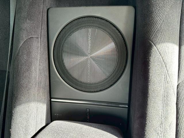 TOYOTA CROWN HYBRID ROYAL SALOON FOUR